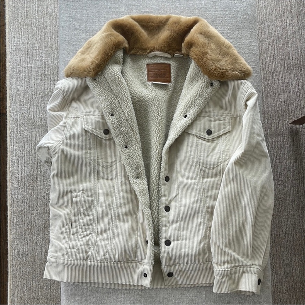 Levi’s premium trucker sherpa corduroy jacket